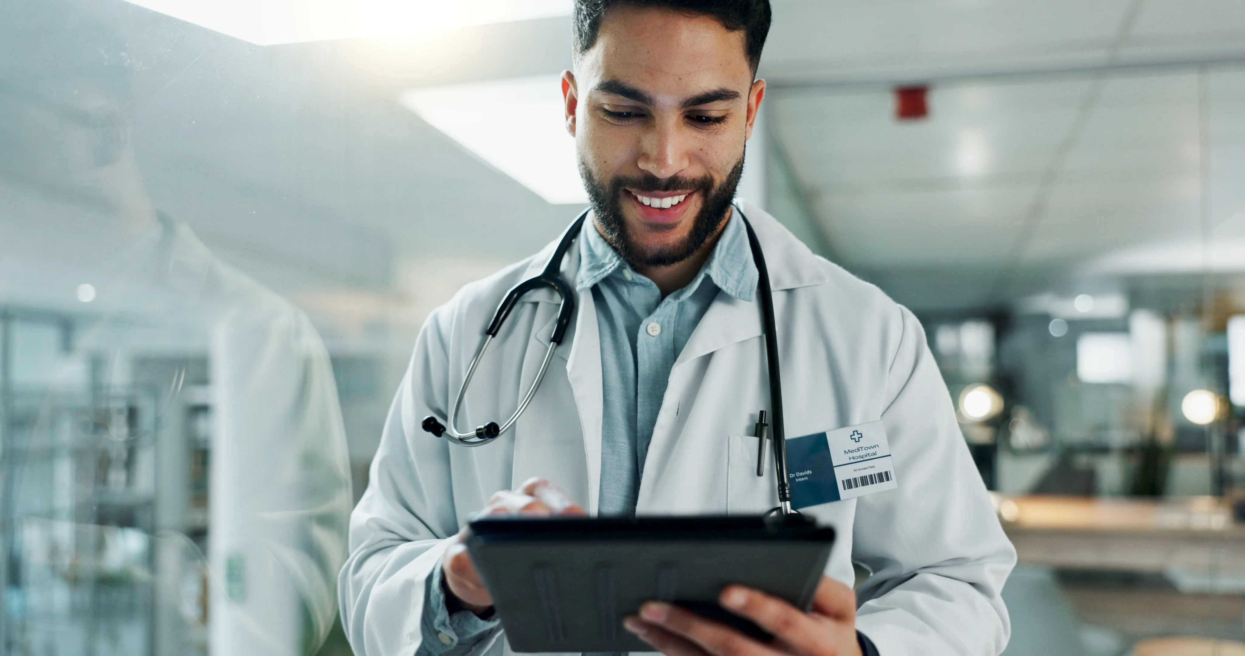 Connected clinical systems exchanging data over FHIR