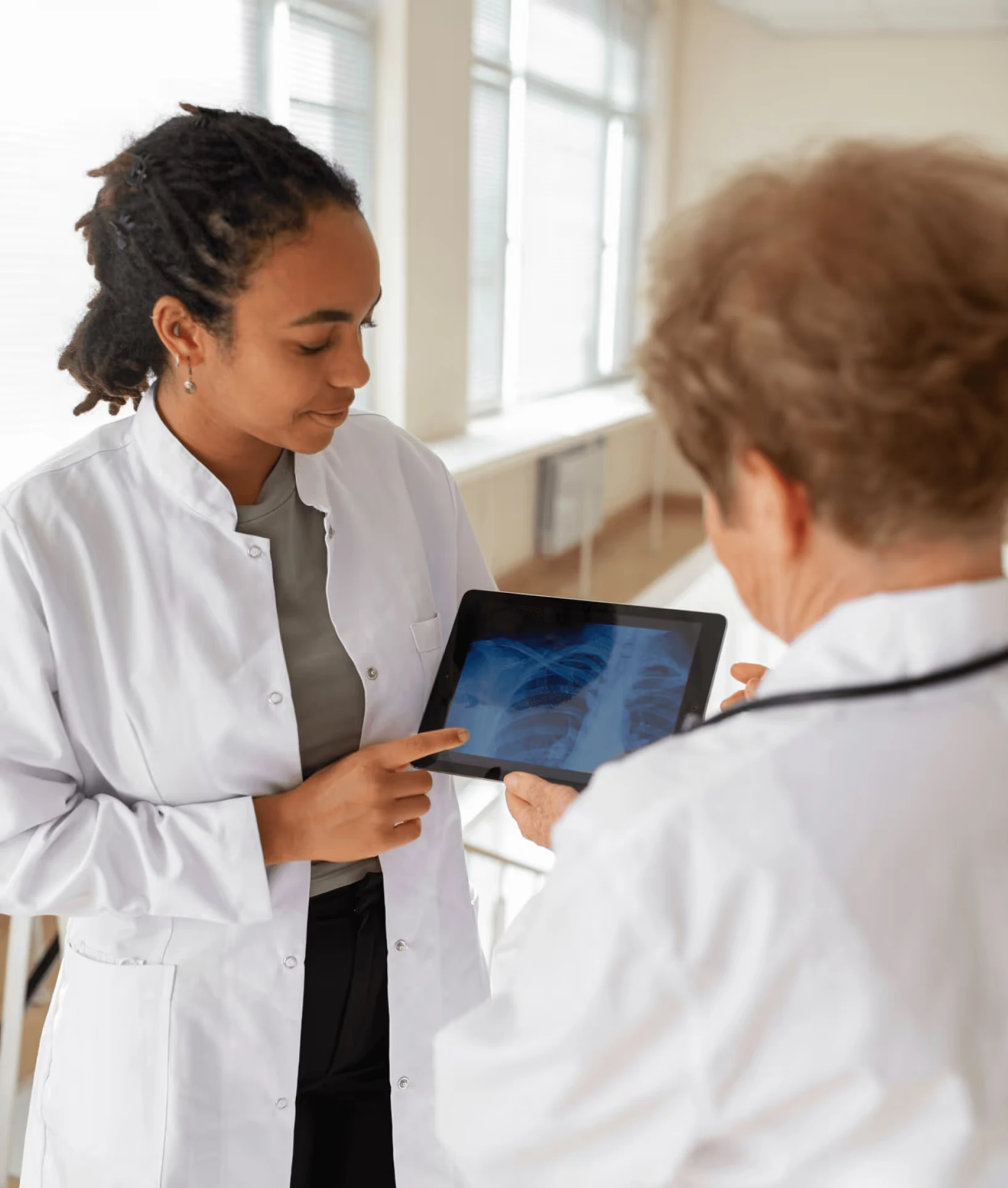 AI-powered healthcare assistant supporting clinical work